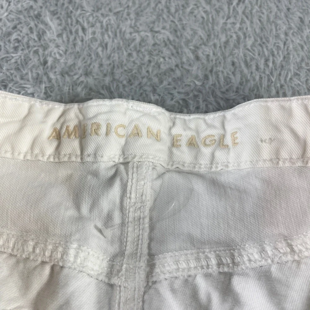 American Eagle Highest Rise Baggy Short White Distressed Denim Size 12 Waist